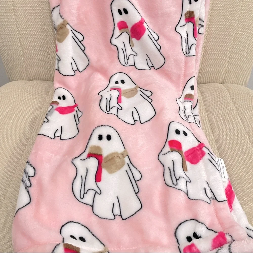 NEW Hey Boo! Pink Ghost Fanny Owala Plush Throw Blanket Halloween Spooky Cute